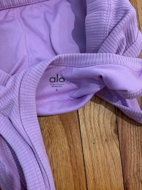 Alo Yoga Ribbed Sports Bra LIKE NEW SMALL PINK - Picture 3 of 3